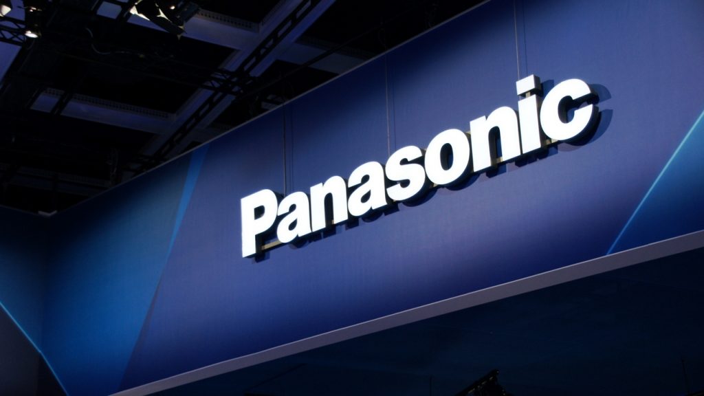 Panasonic reta a la tecnología de Apple