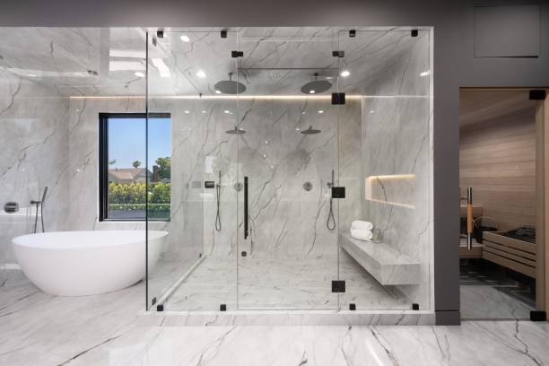 ¿En qué tipo de baños es mejor colocar un cancel abatible?